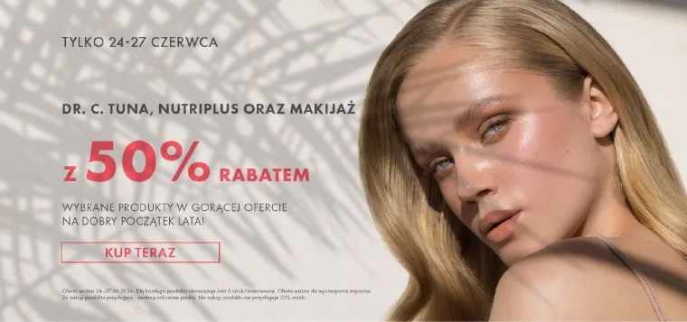 Web banner: a model in palm shadow beside the words “z 50% rabatem”